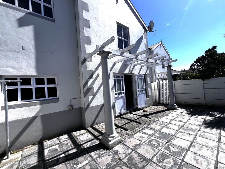 To Let 3 Bedroom Property for Rent in Parklands Western Cape